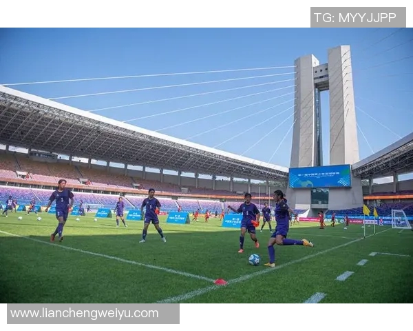 足球球星训练必备的动感背景音乐打造高效训练氛围提升竞技状态