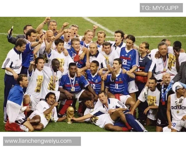 一碰就倒的足球球星：他如何成为球场上的软脚虾与争议人物